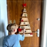 Dekoracja Świąteczna - Wisząca Choinka z Drewna Modrzewiowego - Wysokość 100 cm - Drewniana Choinka Świąteczna na Ścianę